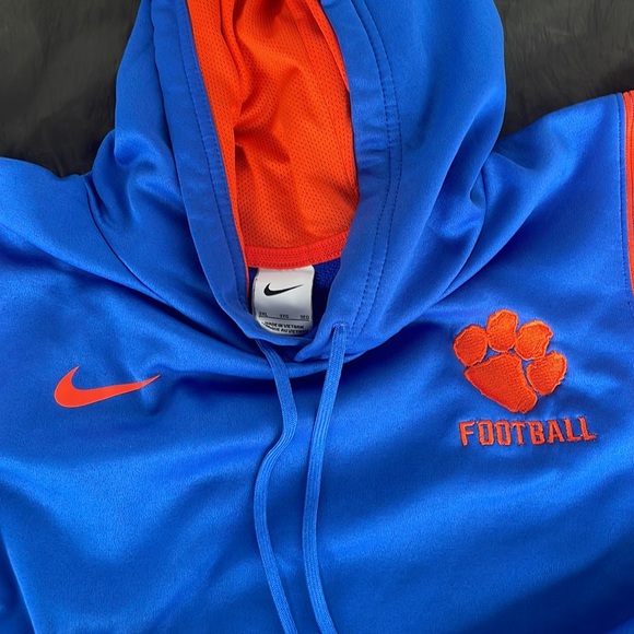 Nike Football Hoodie - Picture 3 of 5